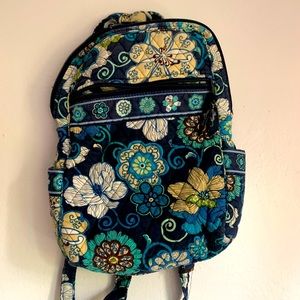 ✨Vera Bradley mini backpack✨